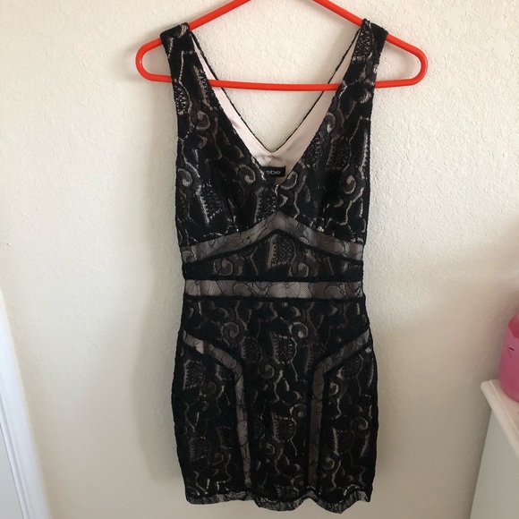 Bebe Laced Dress - Picture 2 of 4